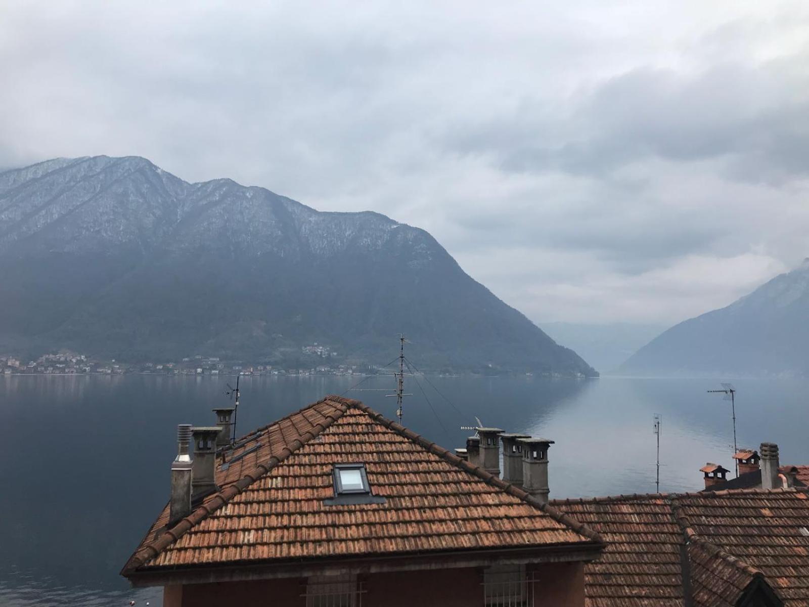 The Romantic Village House - Apartments With Lake View Colonno Экстерьер фото