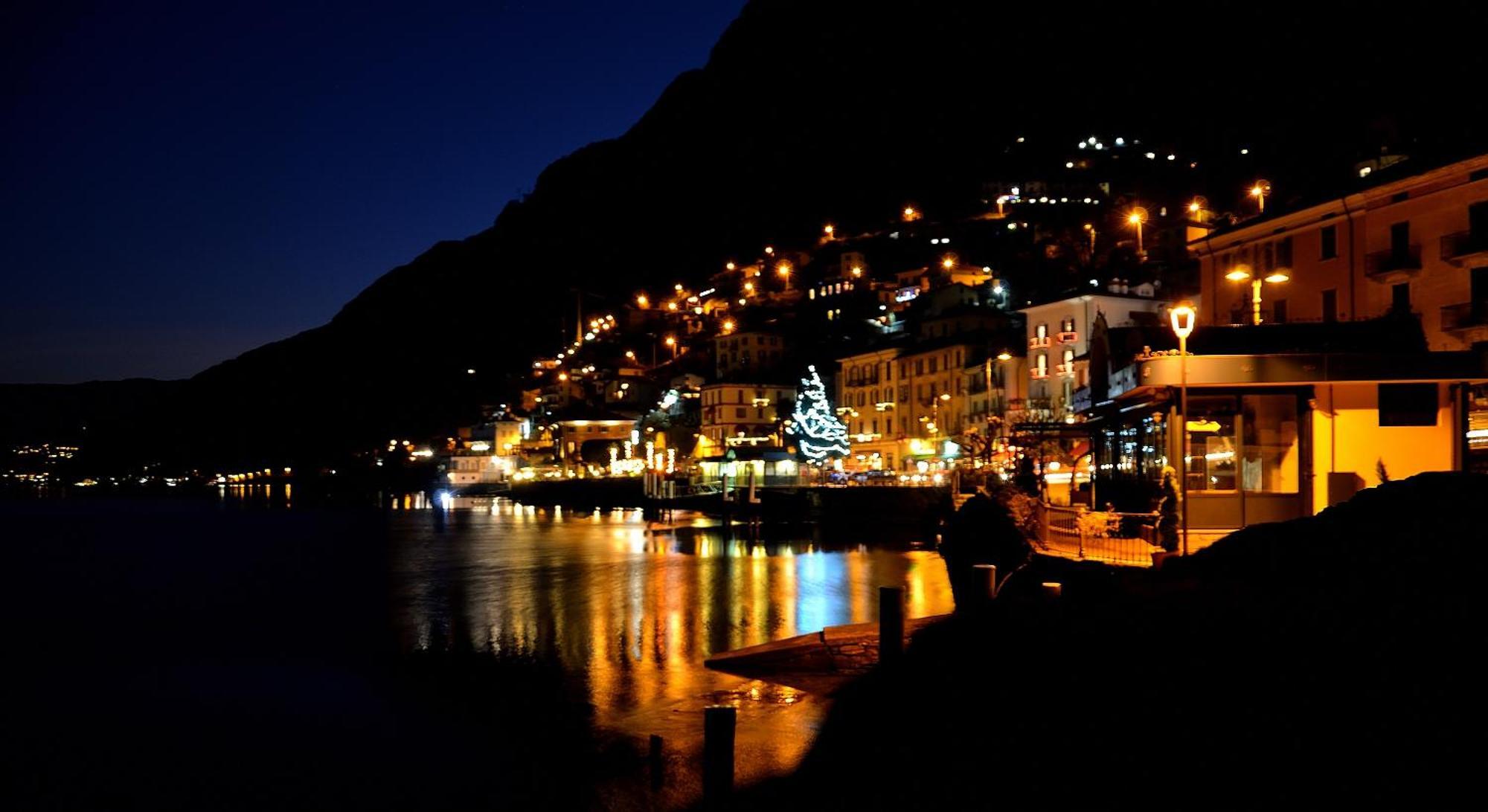 The Romantic Village House - Apartments With Lake View Colonno Экстерьер фото